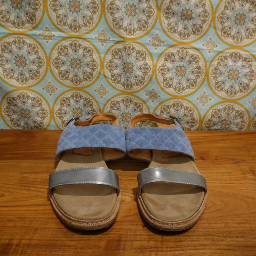 AQUATALIA Silver and Blue Flat Sandals, size 10 - Picture 2 of 5